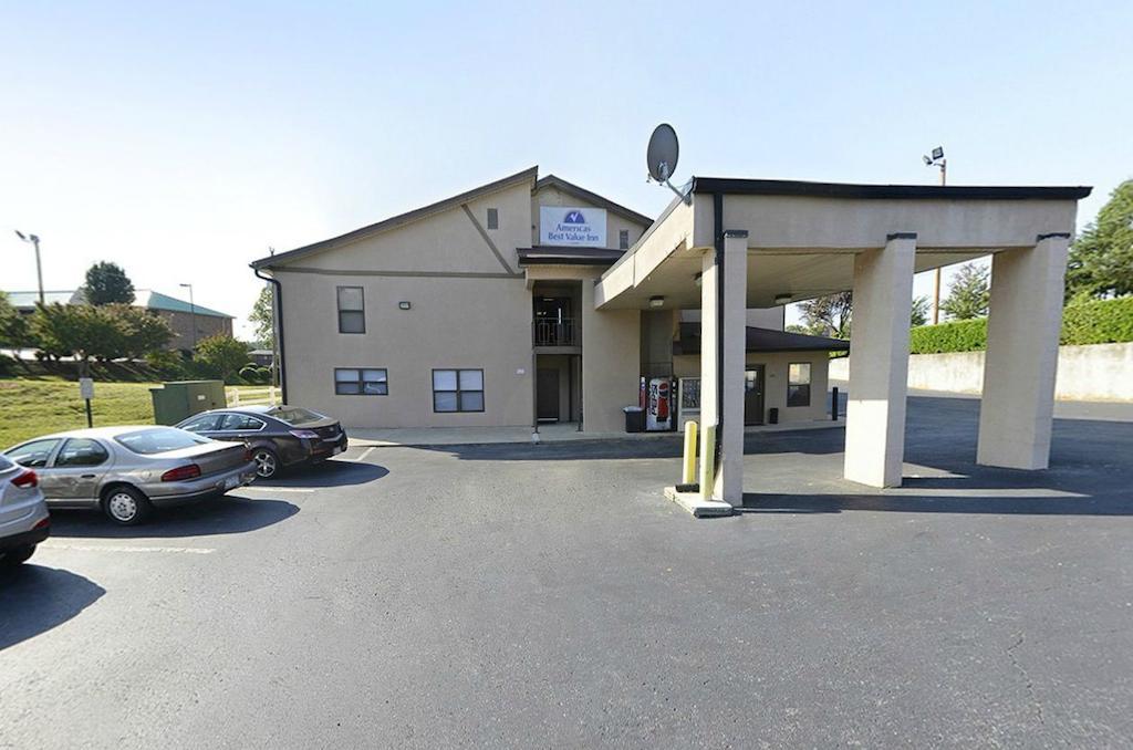 America'S Best Value Inn Стейтсвил Екстериор снимка